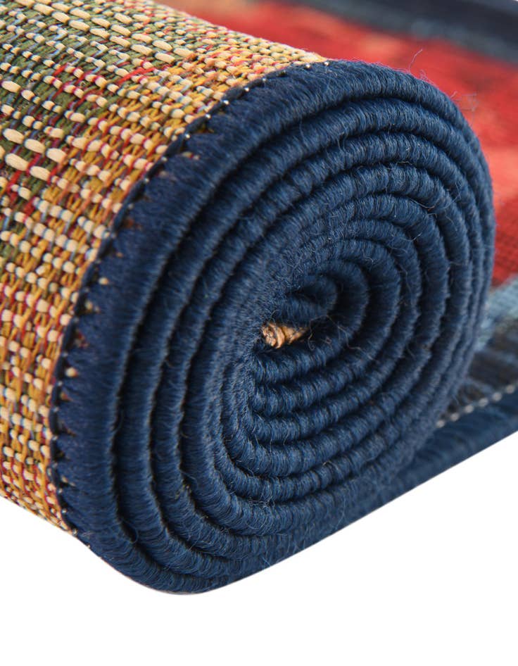 Detail image of  8' x 8'  Washable Modern Indoor / Outdoor Round Rug