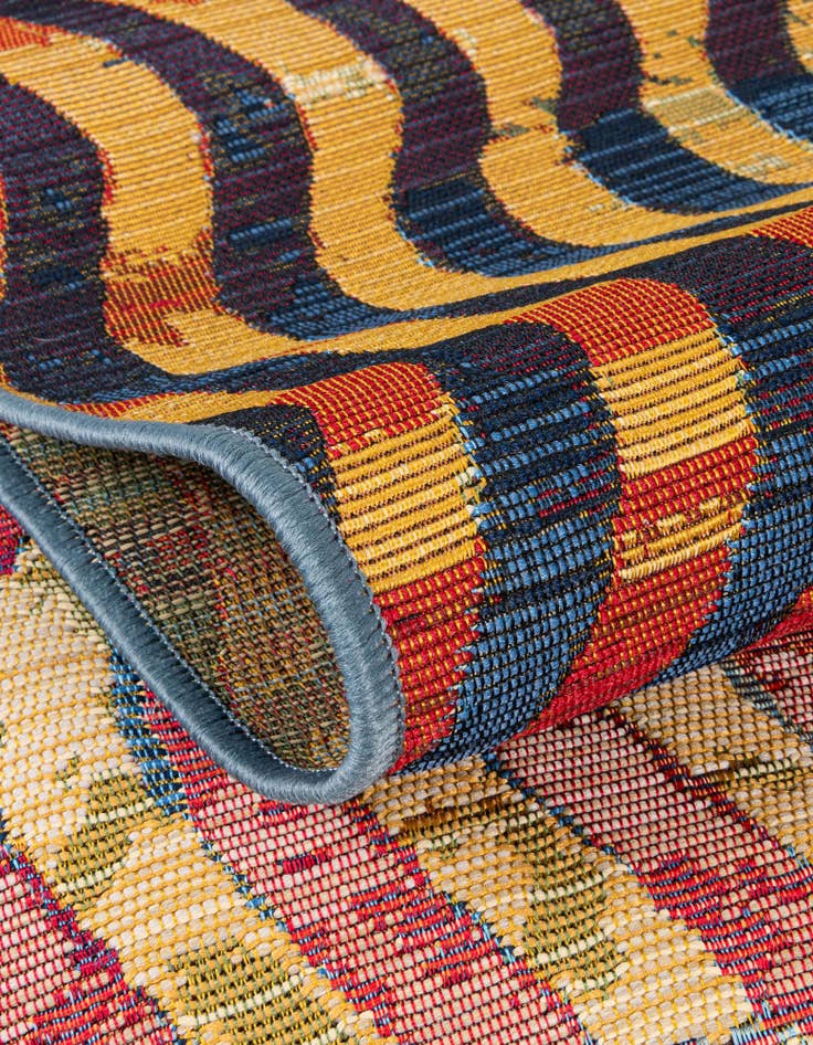 Detail image of  8' x 8'  Washable Modern Indoor / Outdoor Round Rug