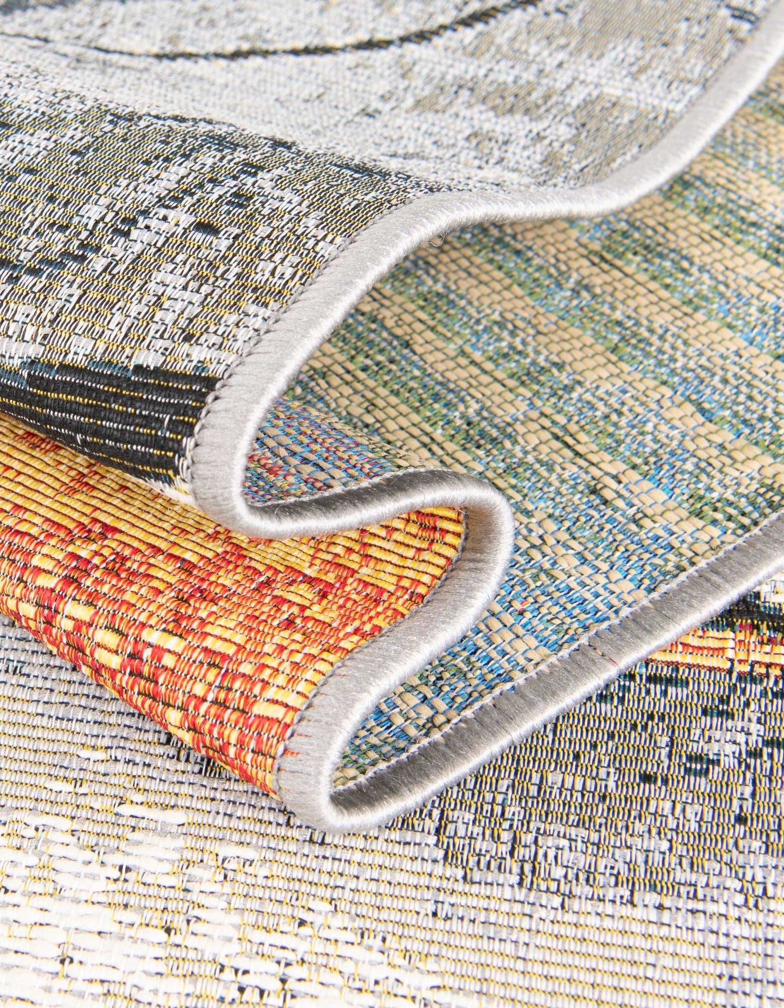 Multicolor 10' x 10' Modern Indoor / Outdoor Round Rug | Rugs.com
