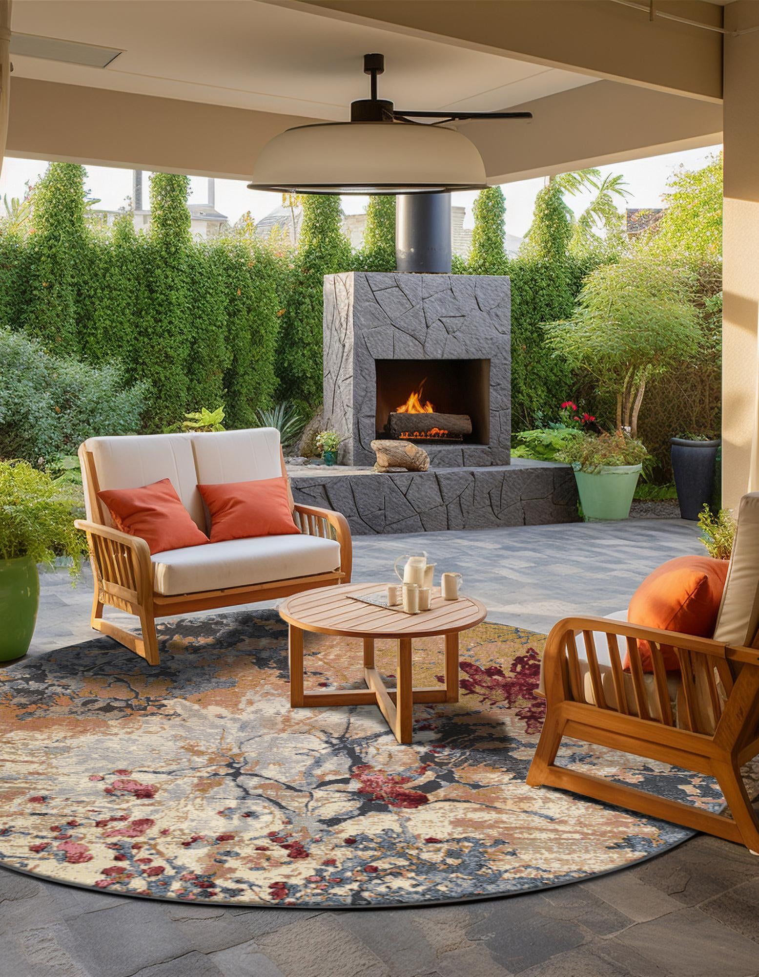 Multicolor 3' 3 x 3' 3 Modern Indoor / Outdoor Round Rug | Rugs.com