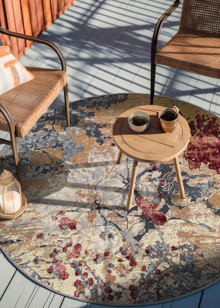 Multicolor 3' 3 x 3' 3 Modern Indoor / Outdoor Round Rug | Rugs.com