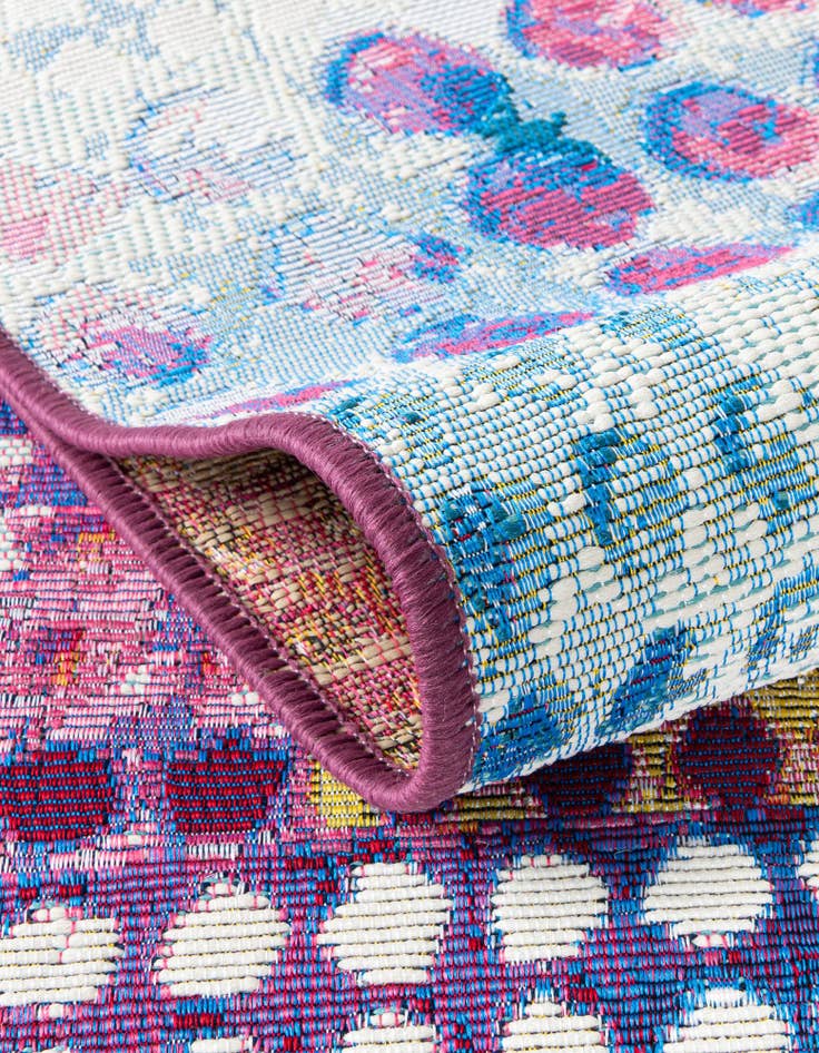 Detail image of  8' x 8'  Washable Modern Indoor / Outdoor Round Rug