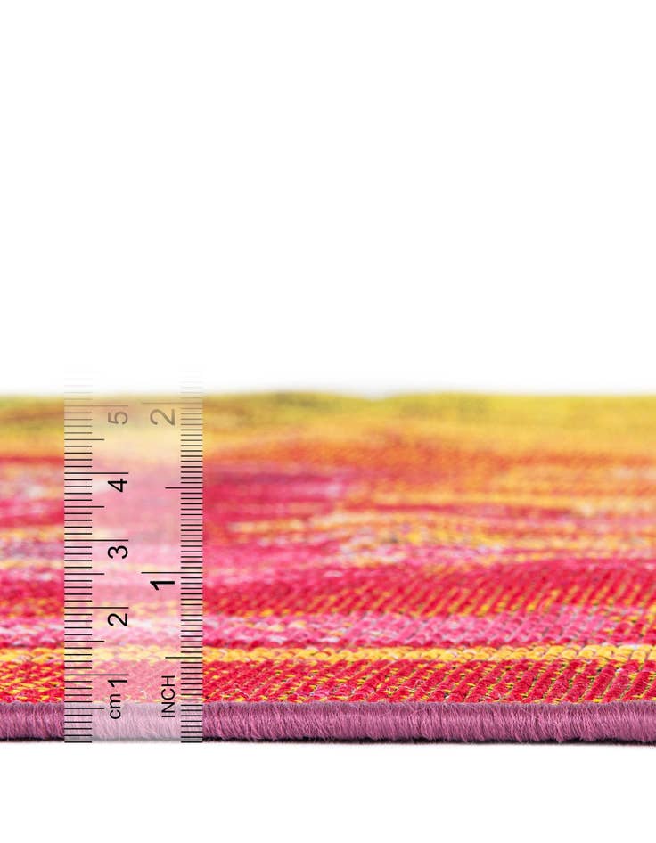 Detail image of  5' x 5'  Washable Modern Indoor / Outdoor Round Rug