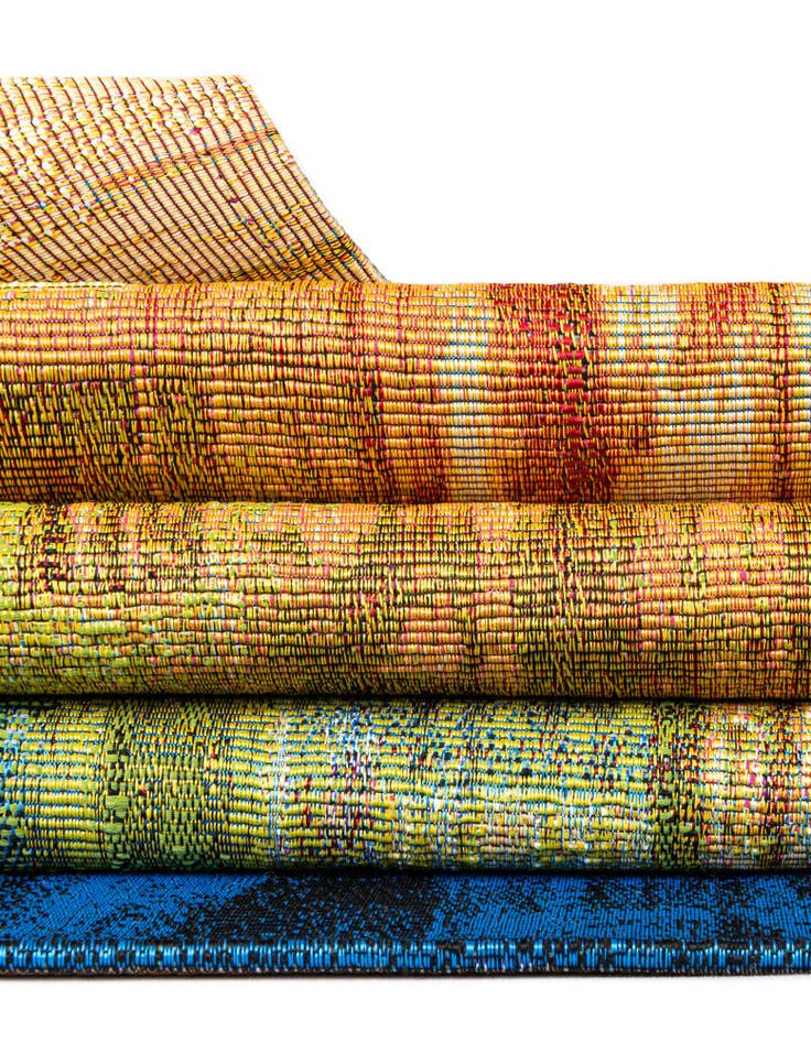 Detail image of  5' x 5'  Washable Modern Indoor / Outdoor Round Rug