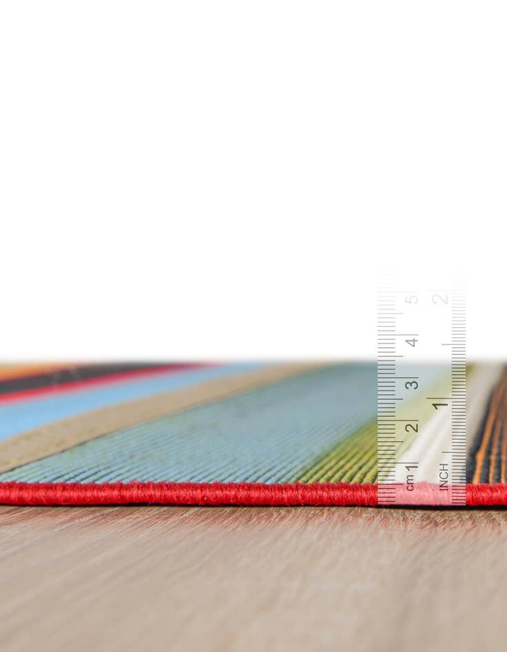 Detail image of 7' 10 x 7' 10 Washable Modern Indoor / Outdoor Round Rug