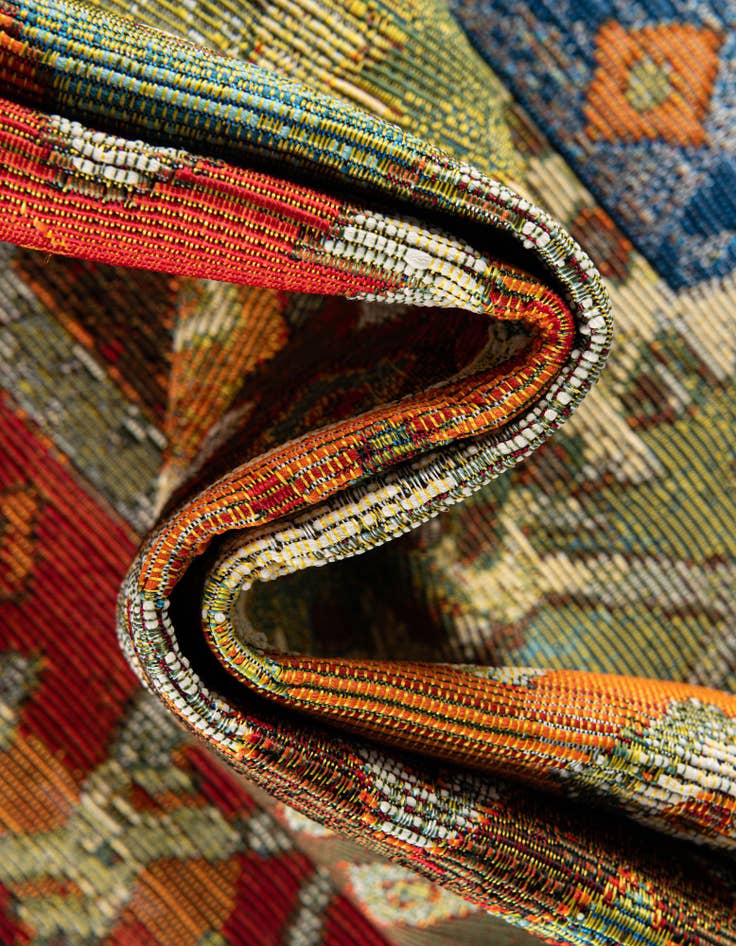 Detail image of  4' x 4'  Washable Southwestern Indoor / Outdoor Round Rug