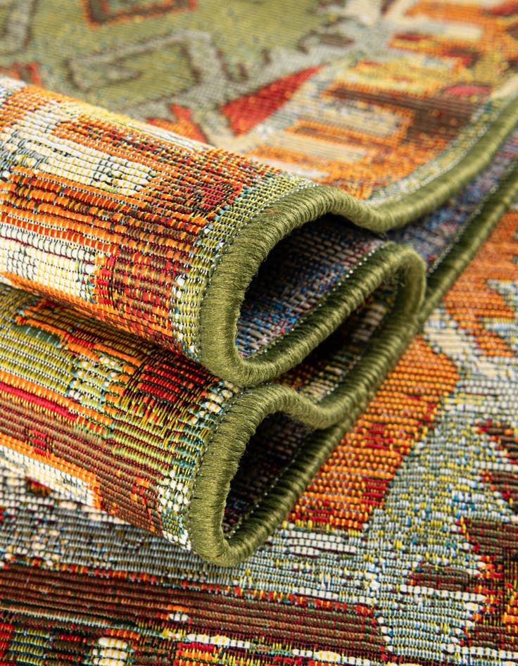 Detail image of  4' x 4'  Washable Southwestern Indoor / Outdoor Round Rug