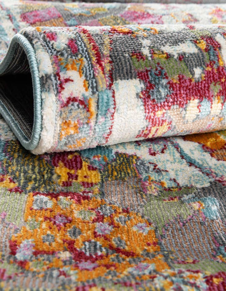 Detail image of  3' 3 x 3' 3 Paragon Round Rug