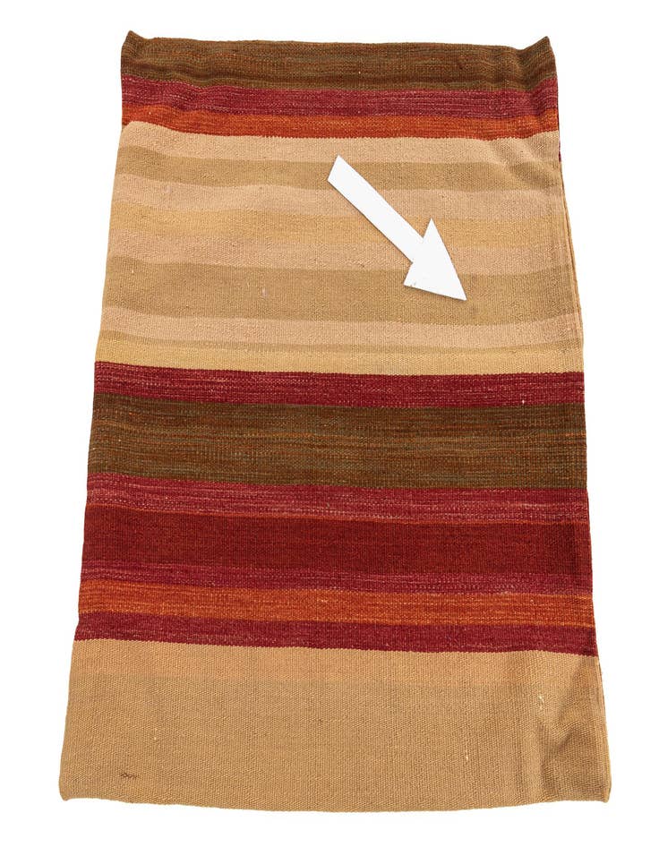 Detail image of  2' 4 x 2' 4  Hand Woven Pillow Wool Round Rug