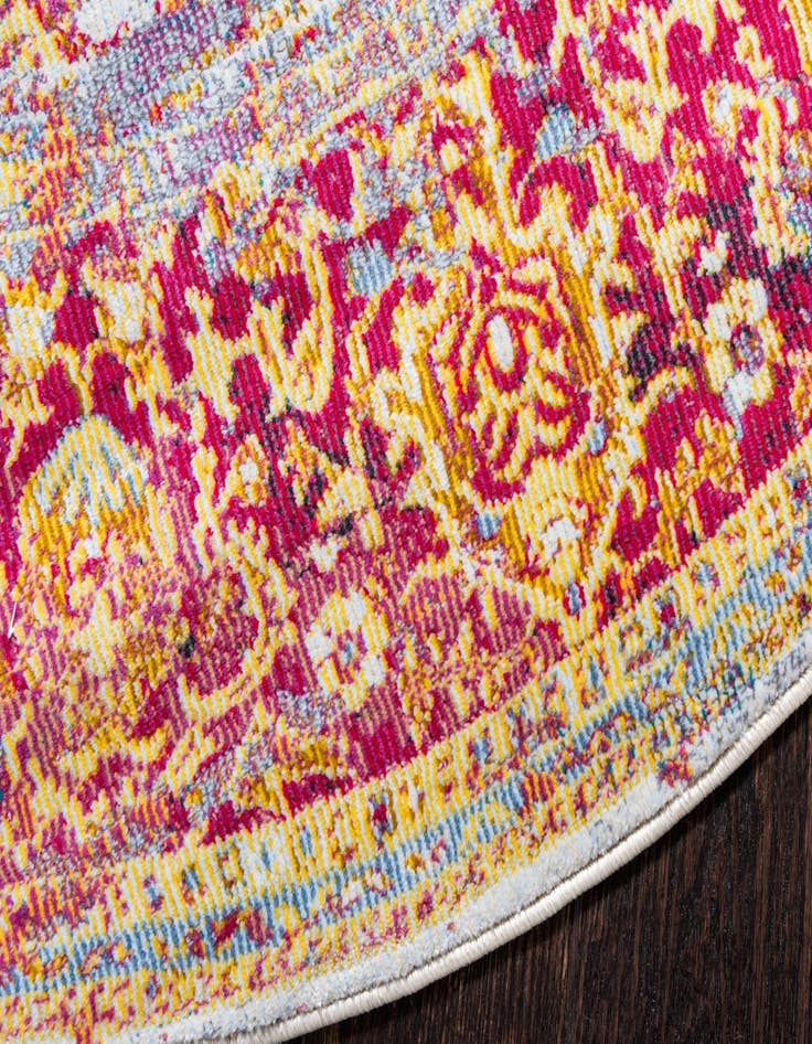 Detail image of  8' x 8' Santiago Round Rug