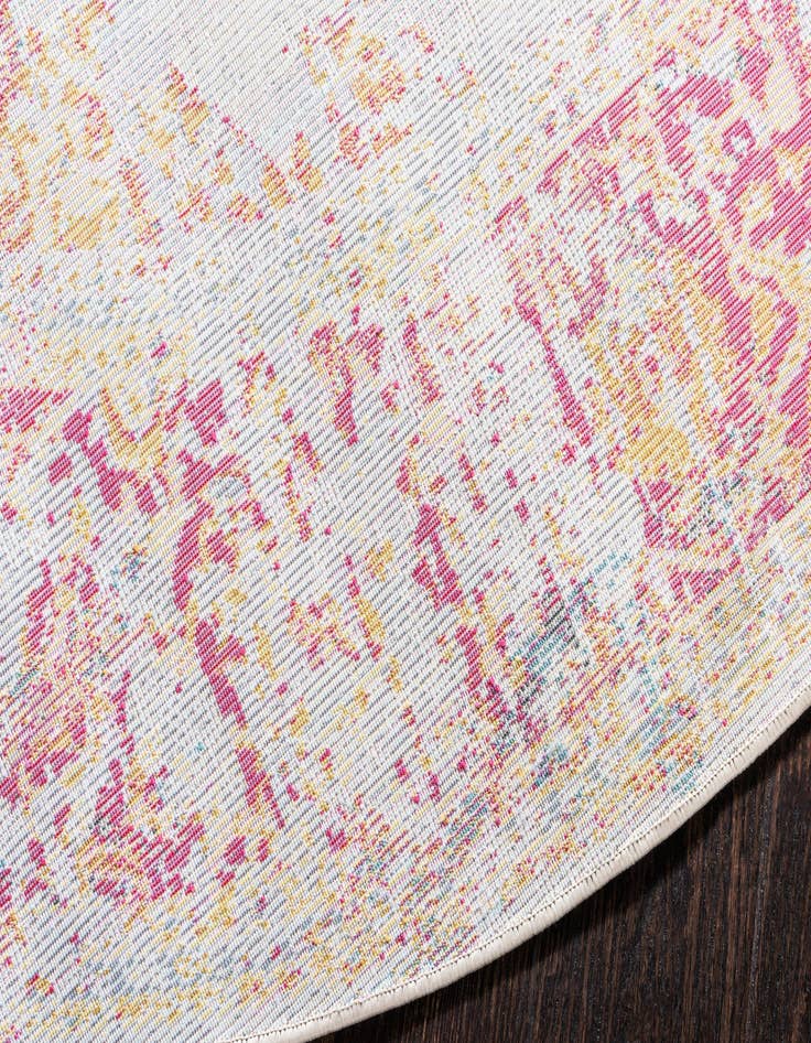 Detail image of  8' x 8' Santiago Round Rug