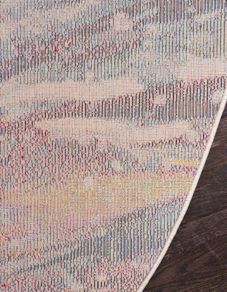 Detail image of  8' x 8'  Washable Theia Round Rug