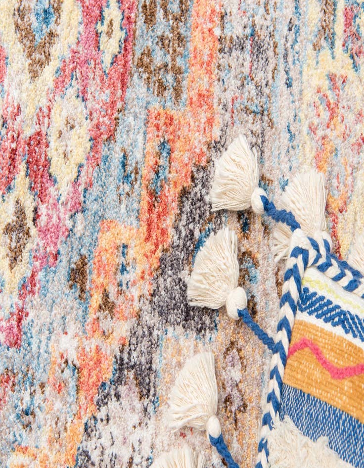 Detail image of  8' x 8' Vega Round Rug