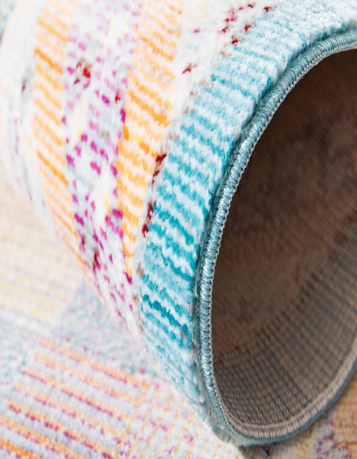 Detail image of  2' 7 x 9' 10 Alexis Runner Rug