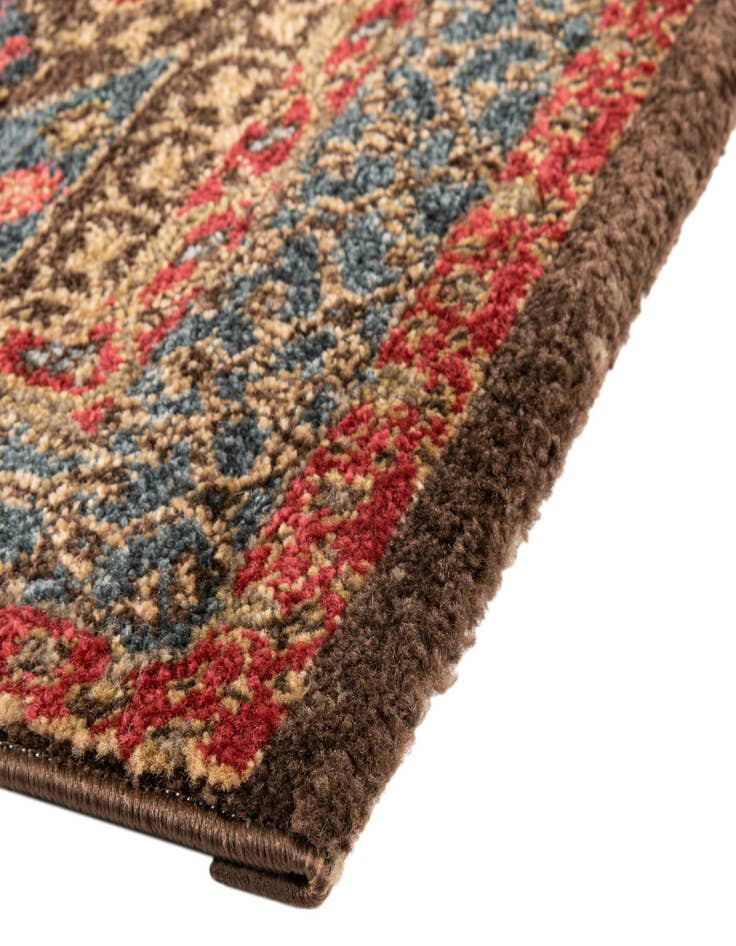 Detail image of  2' 3 x 8' Alexis Runner Rug