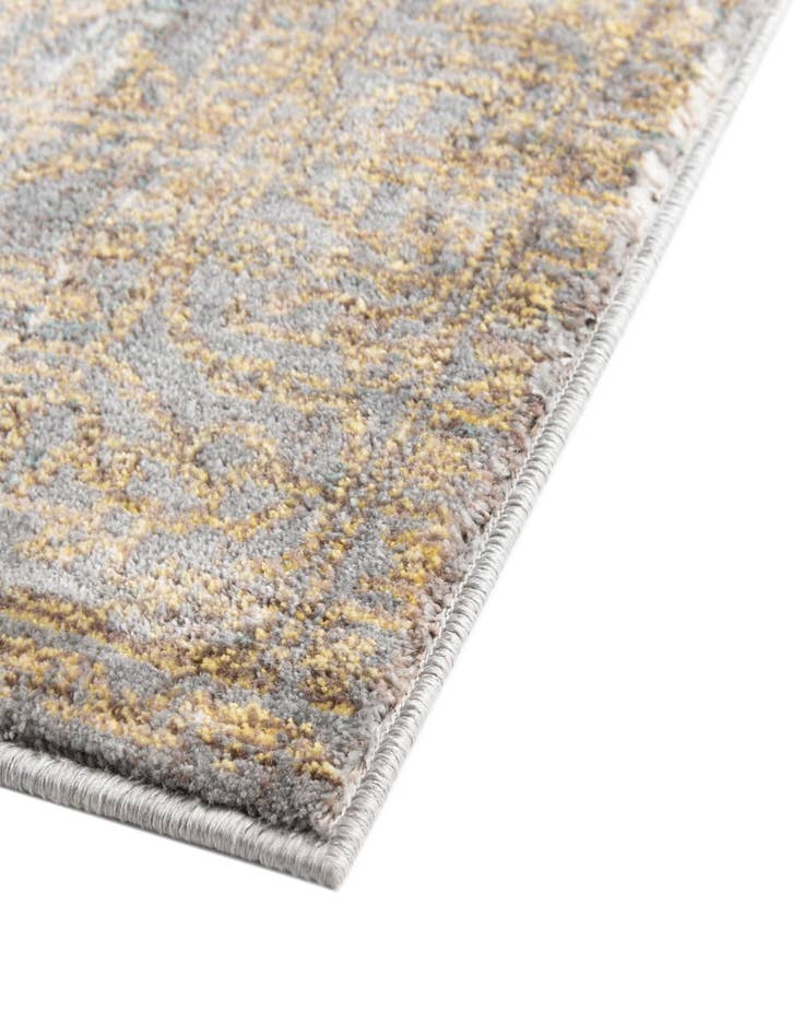 Detail image of  2' 3 x 6' Alexis Runner Rug