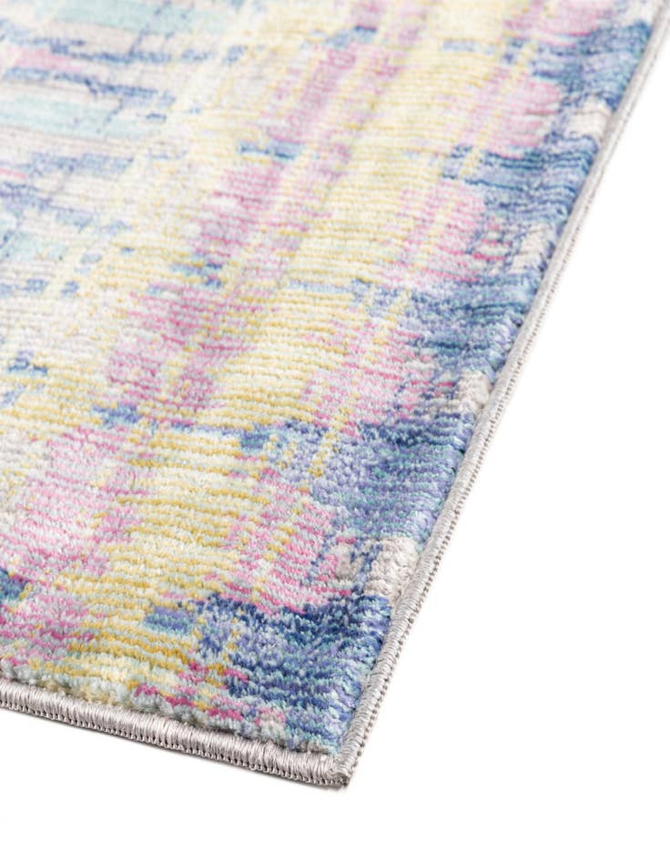 Detail image of  2' 3 x 8' Alexis Runner Rug