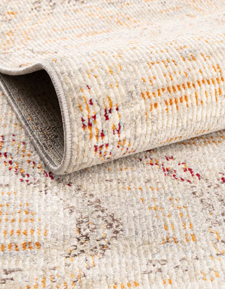 Detail image of  2' 6 x 8' Amulet Runner Rug