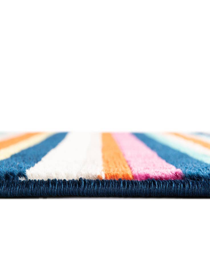 Detail image of  2' x 8' Azalea Runner Rug