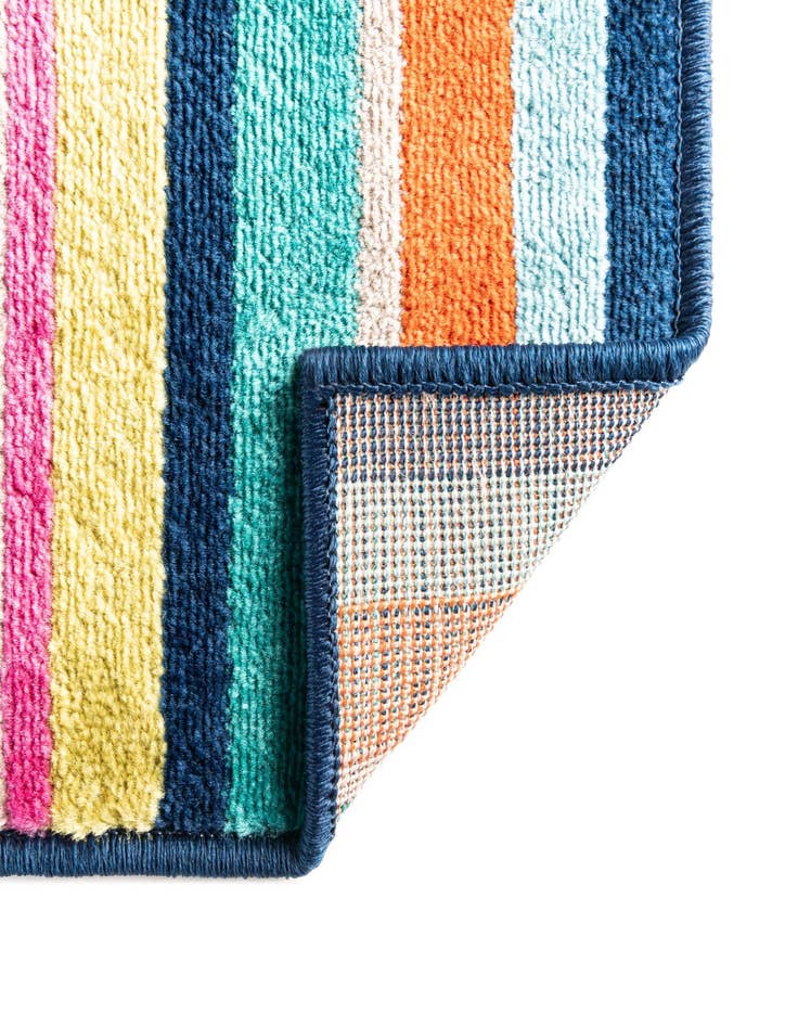 Detail image of  2' x 8' Azalea Runner Rug