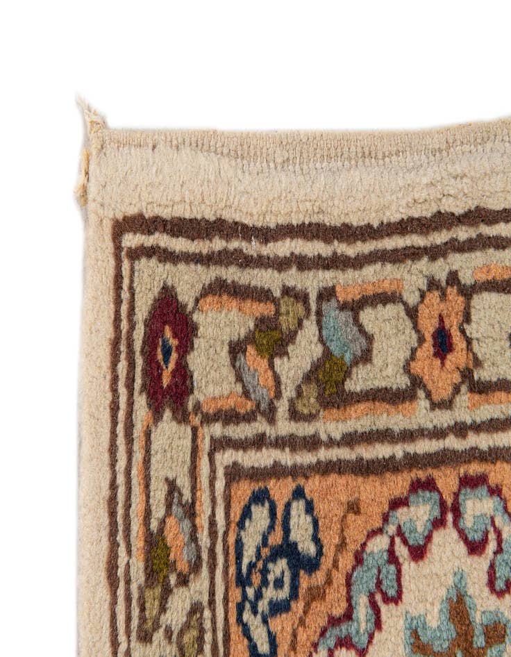Detail image of  2' 5 x 5' 2  Hand Knotted Bakhtiar Wool Runner Rug