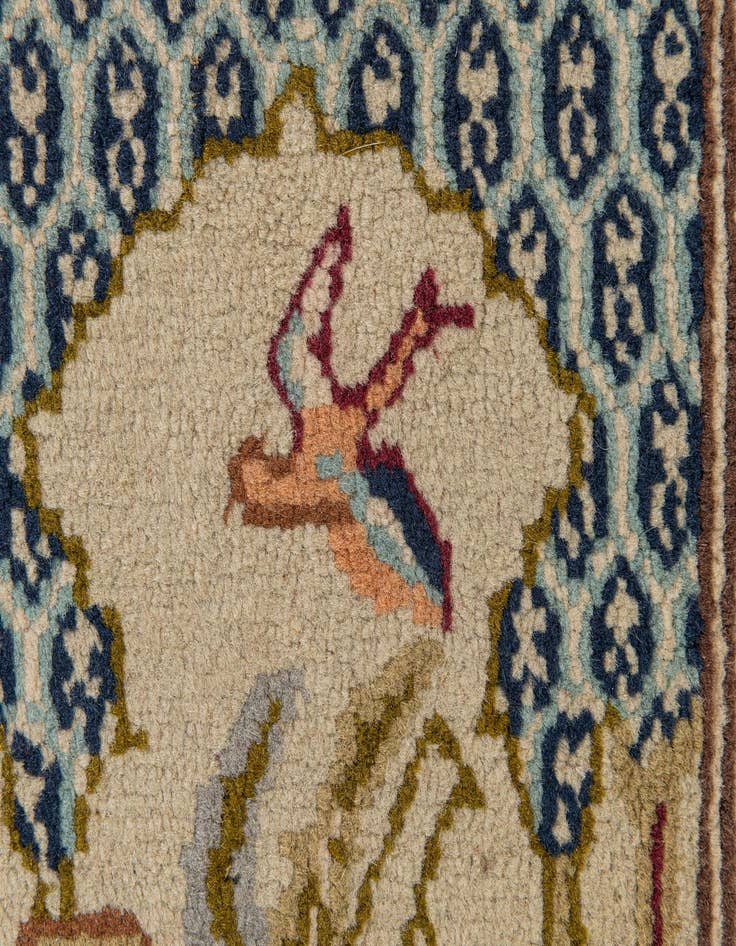 Detail image of  2' 5 x 5' 2  Hand Knotted Bakhtiar Wool Runner Rug