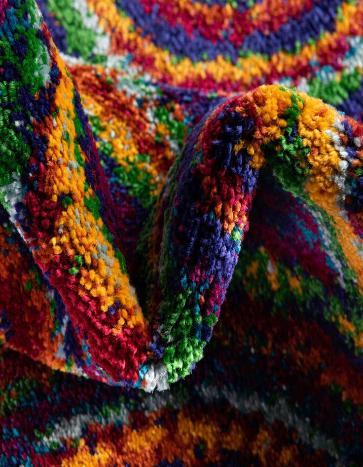 Detail image of  2' x 6' Calypso Runner Rug