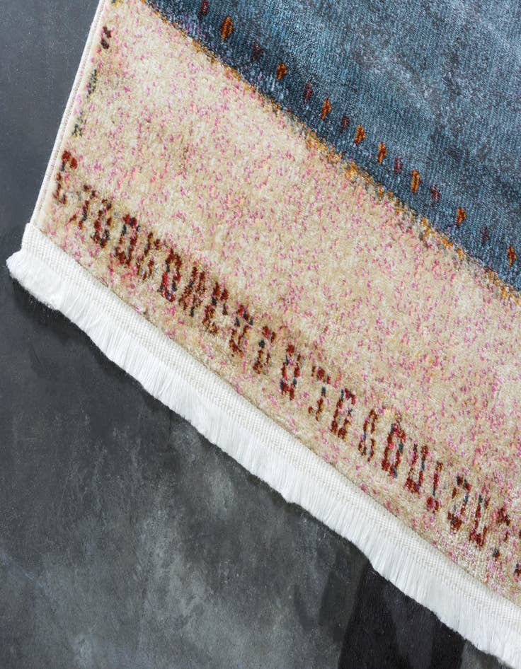 Detail image of  2' 2 x 6' Dakota Runner Rug