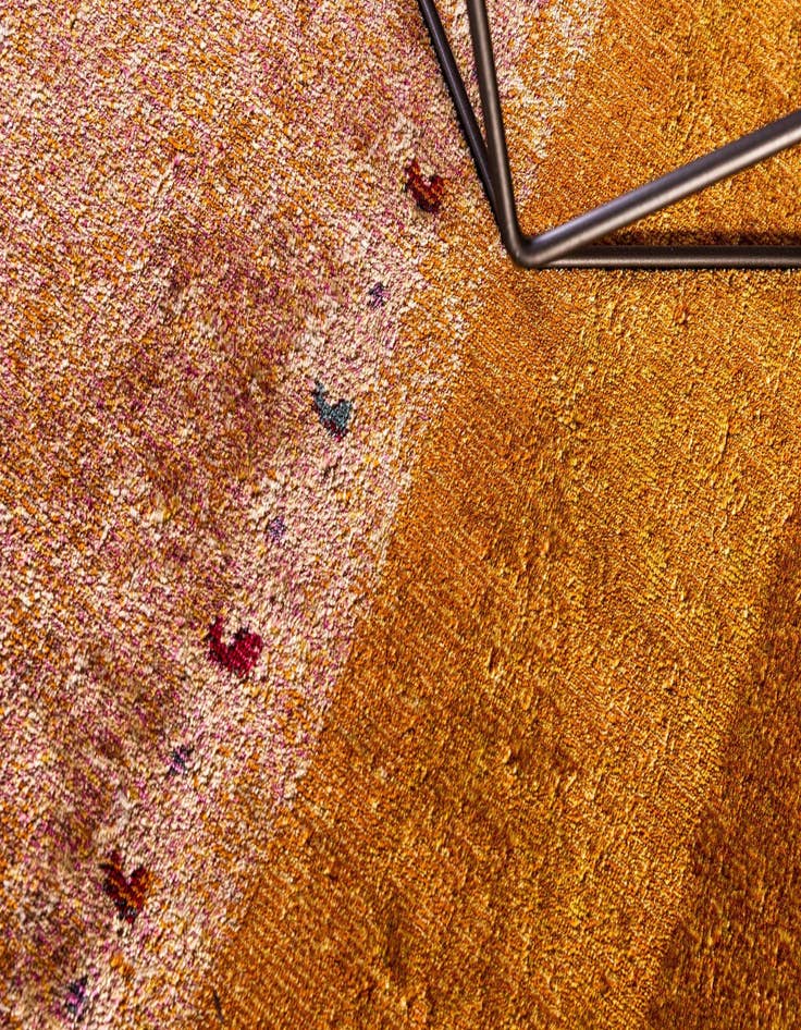 Detail image of  2' 2 x 6' Dakota Runner Rug