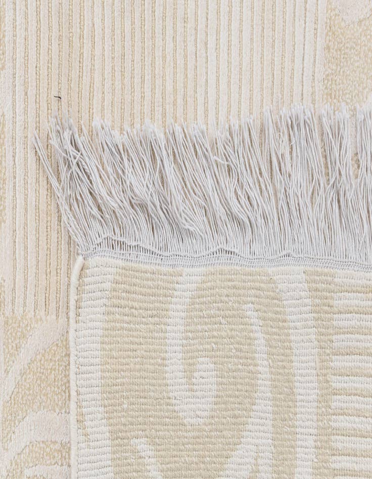 Detail image of  2' 8 x 6' 7  Hand Knotted Darya Wool Runner Rug