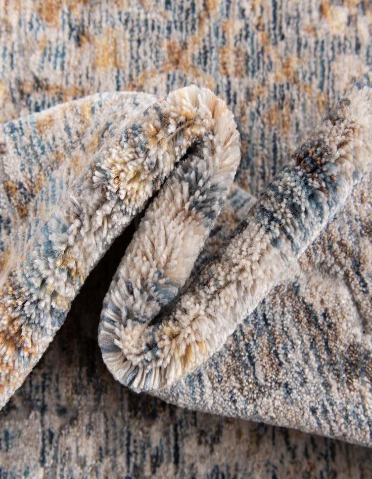 Detail image of  2' 2 x 10' Deepa Runner Rug