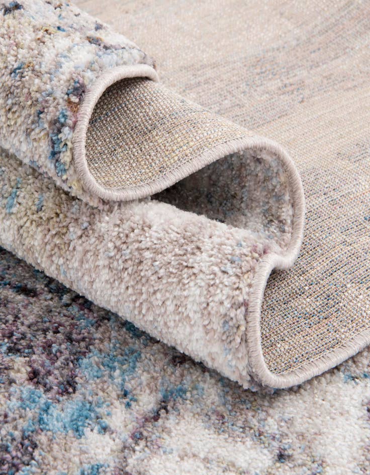 Detail image of Jill Zarin 2' 7 x 10' Downtown Gramercy Runner Rug
