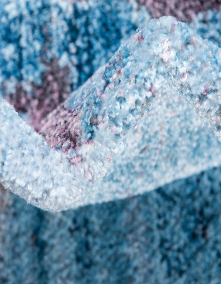 Detail image of Jill Zarin 2' 2 x 6' Downtown Tribeca Runner Rug