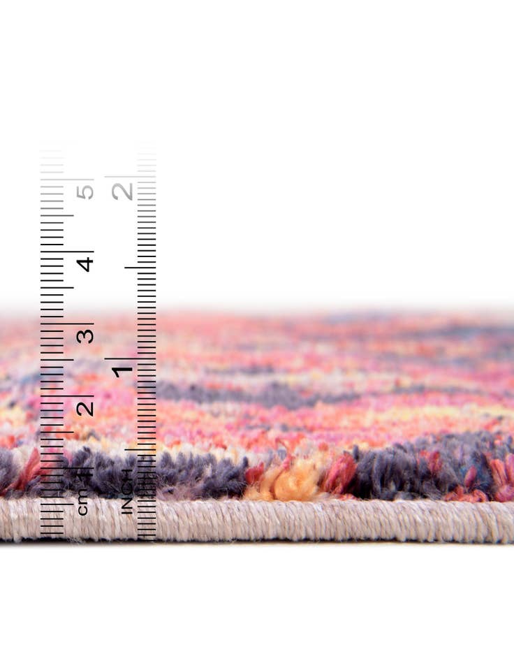 Detail image of Jill Zarin 2' 7 x 10' Downtown Chelsea Runner Rug