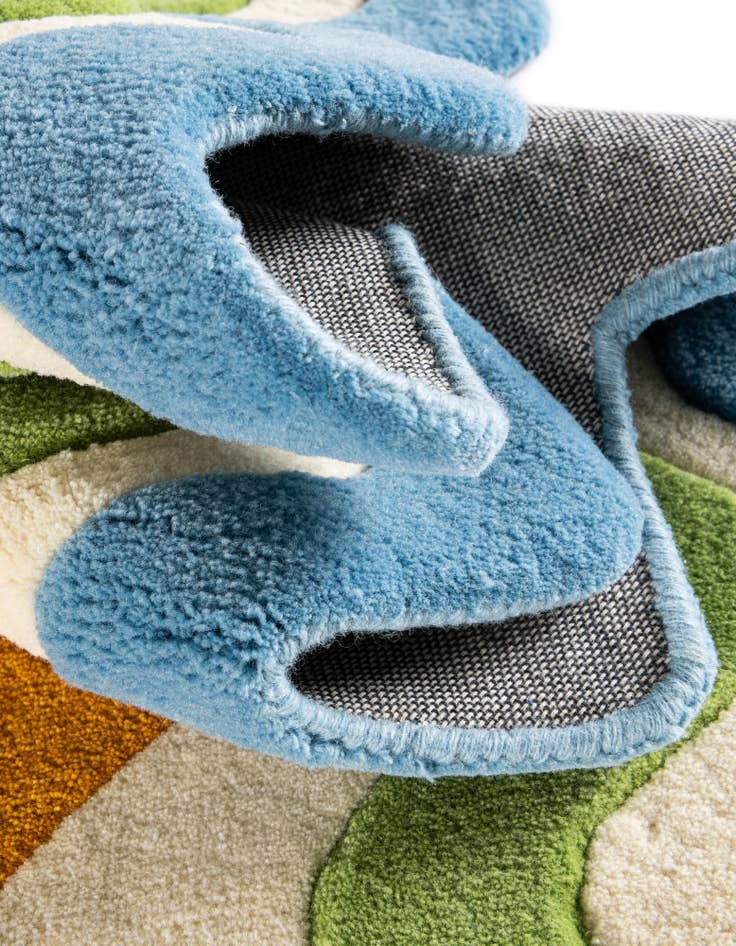 Detail image of  2' 7 x 8' Happy Rugs Wavy Wool Runner