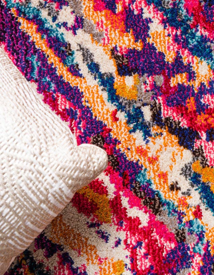 Detail image of  2' 7 x 10'  Washable Hyacinth Runner Rug
