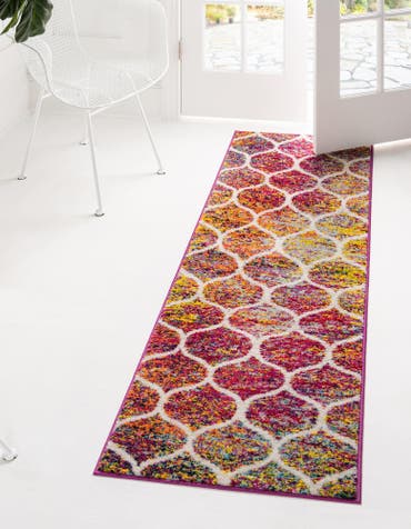  2' x 7' Lattice Frieze Runner Rug