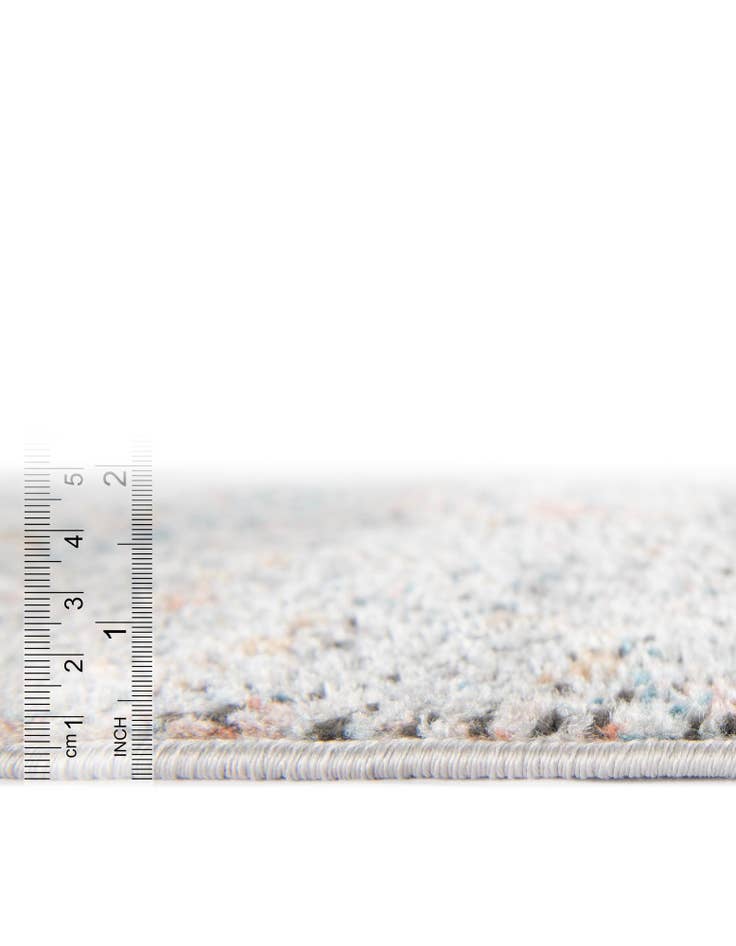 Detail image of  2' 7 x 10' Leipzig Runner Rug