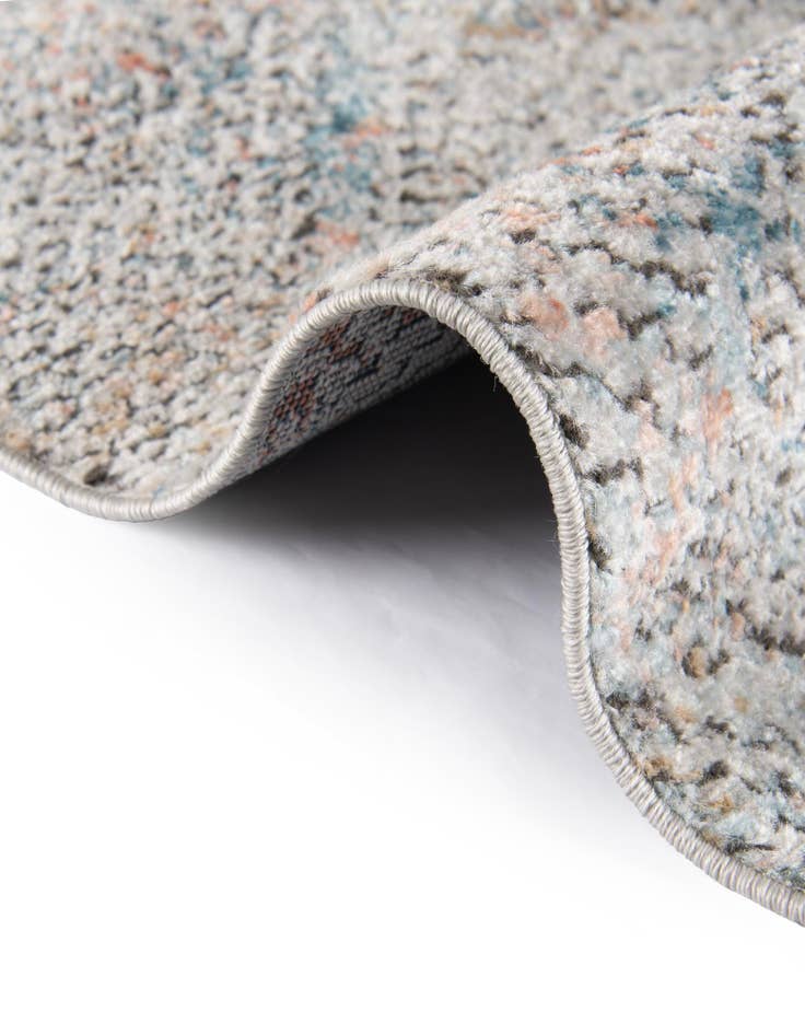 Detail image of  2' 7 x 10' Leipzig Runner Rug