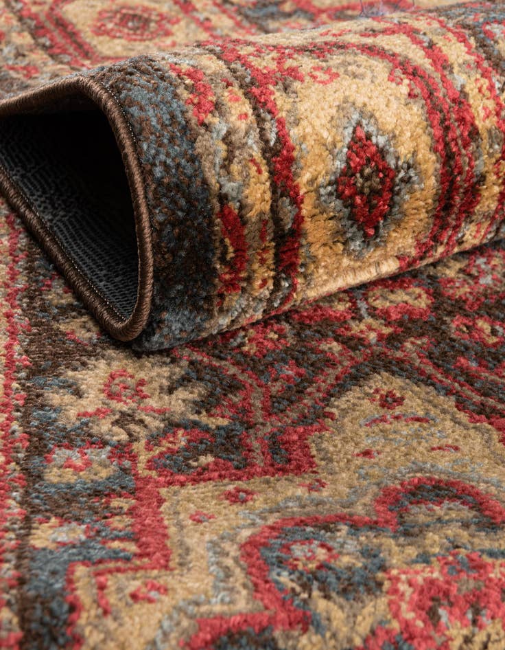 Detail image of  2' 7 x 10' Leipzig Runner Rug