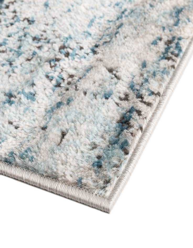 Detail image of  2' 7 x 10' Leipzig Runner Rug