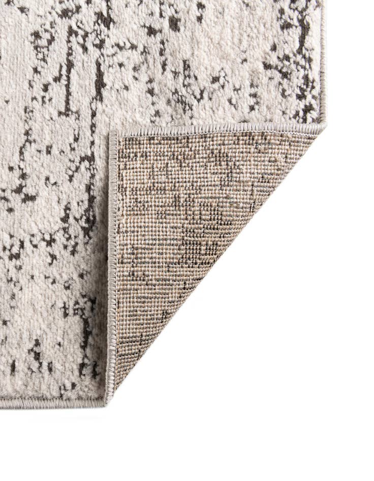 Detail image of  2' 7 x 10' Leipzig Runner Rug