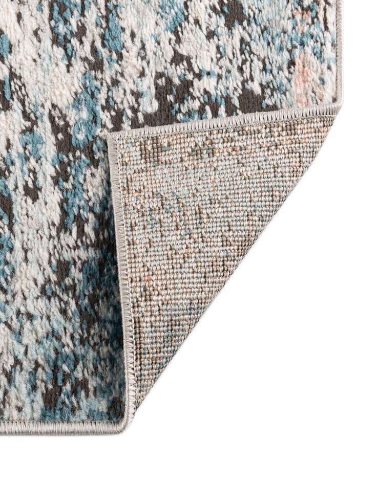 Detail image of  2' x 6' Leipzig Runner Rug