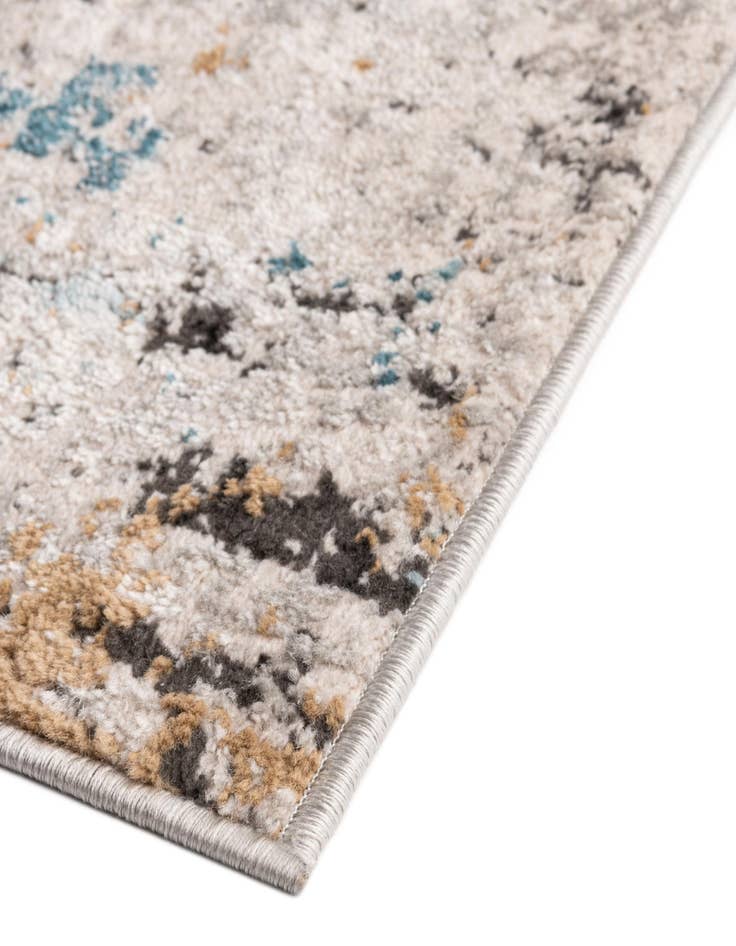 Detail image of  2' 7 x 13' Leipzig Runner Rug