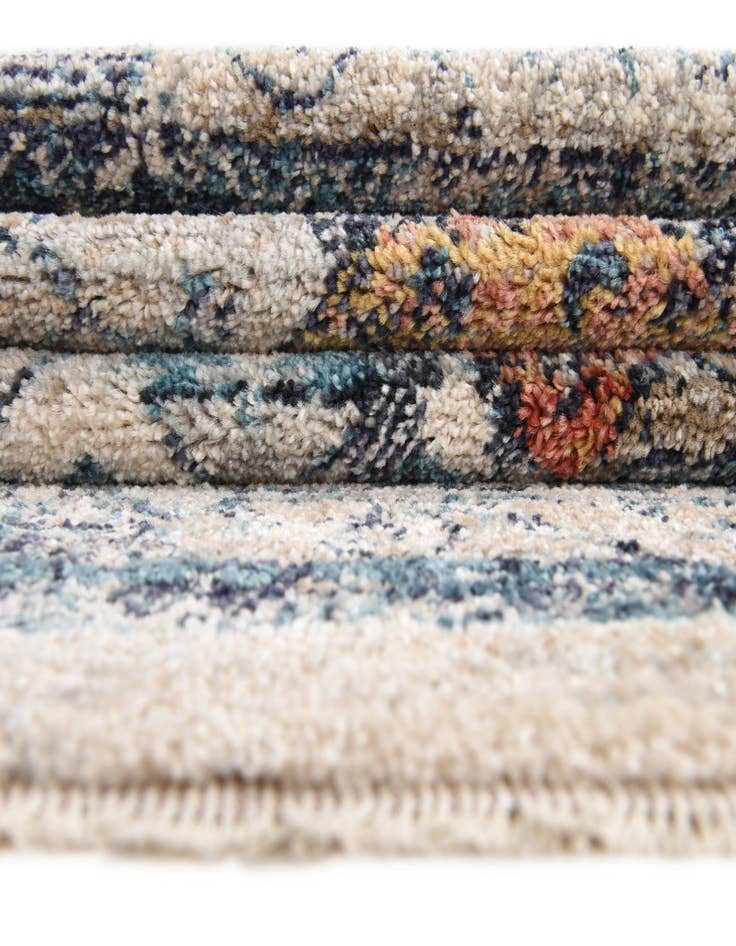 Detail image of  2' 7 x 10' 2 Lola Runner Rug