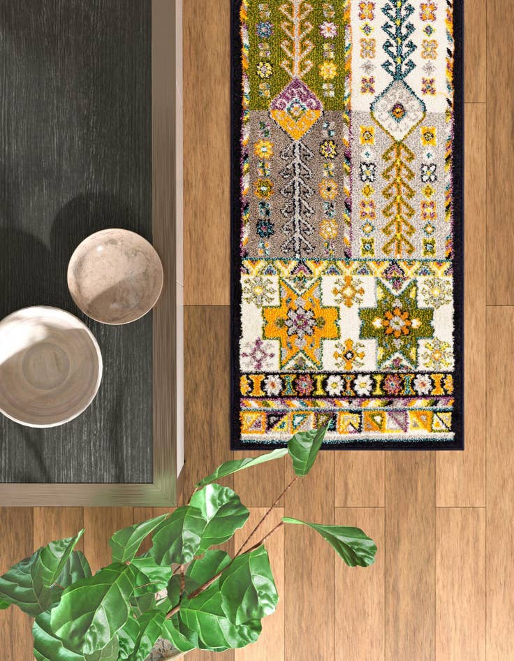 Detail image of  2' 7 x 10' Madeline Runner Rug