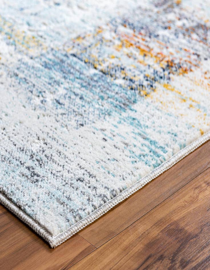 Detail image of  2' 7 x 9' 10 Malibu Runner Rug