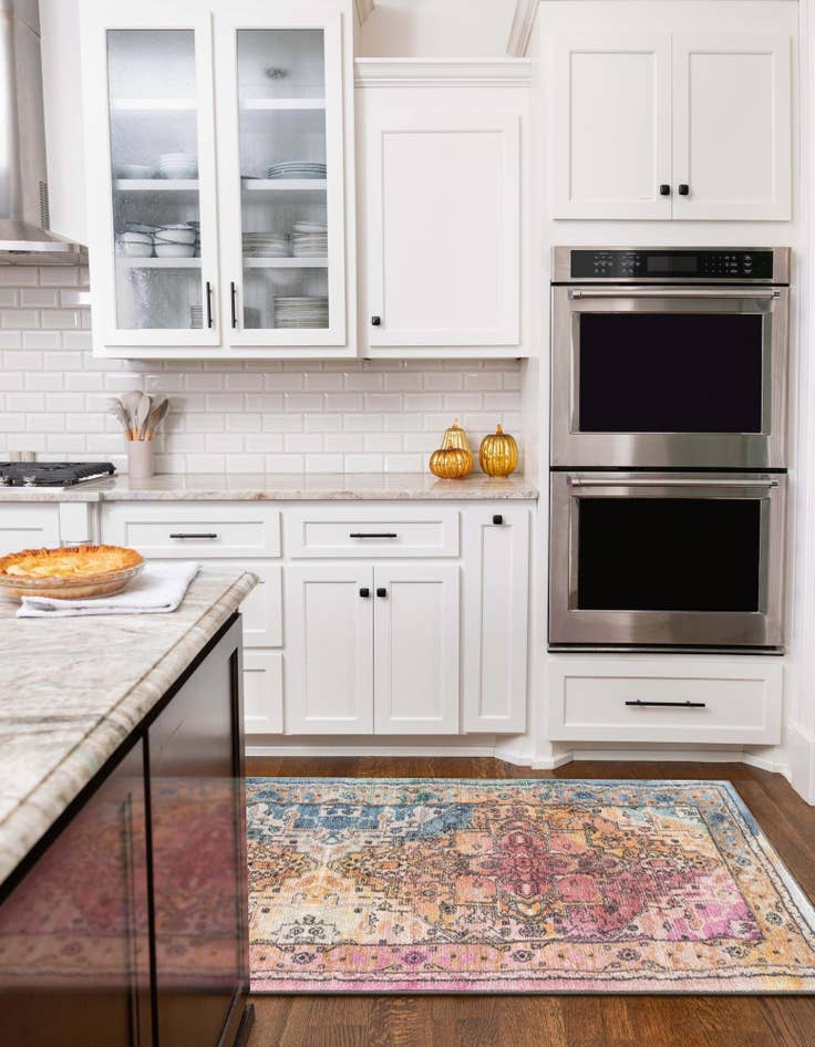 Detail image of  2' 2 x 7' 10 Medina Runner Rug