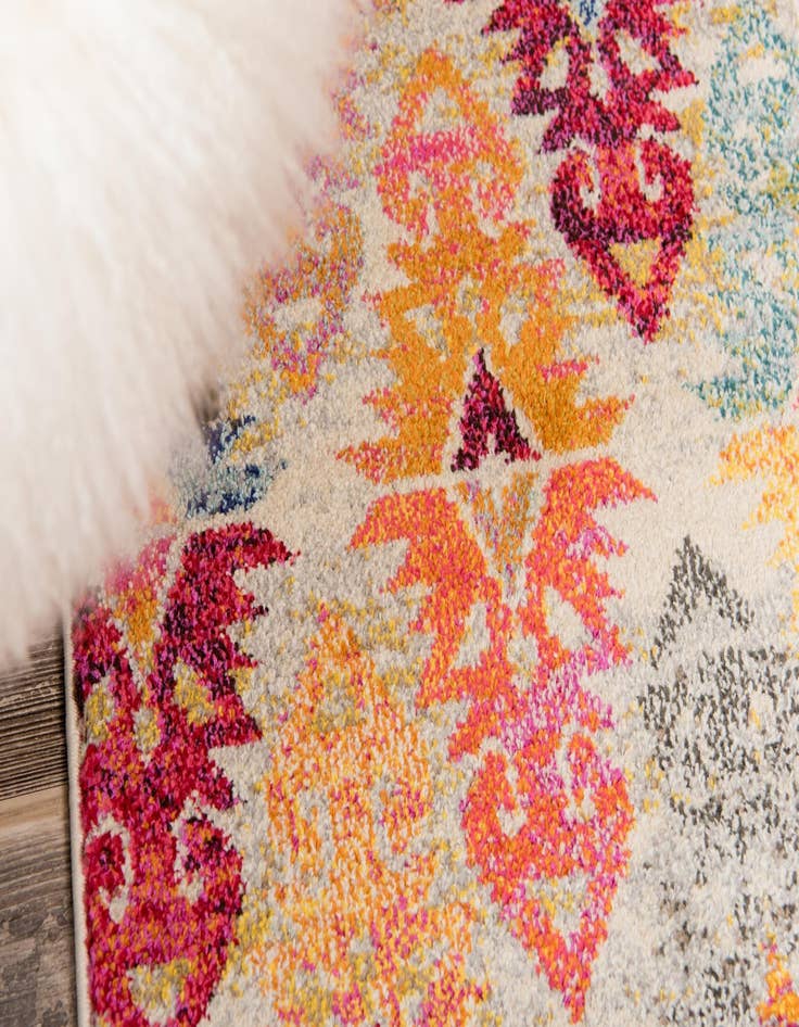Detail image of  2' 7 x 10'  Washable Mesa Runner Rug