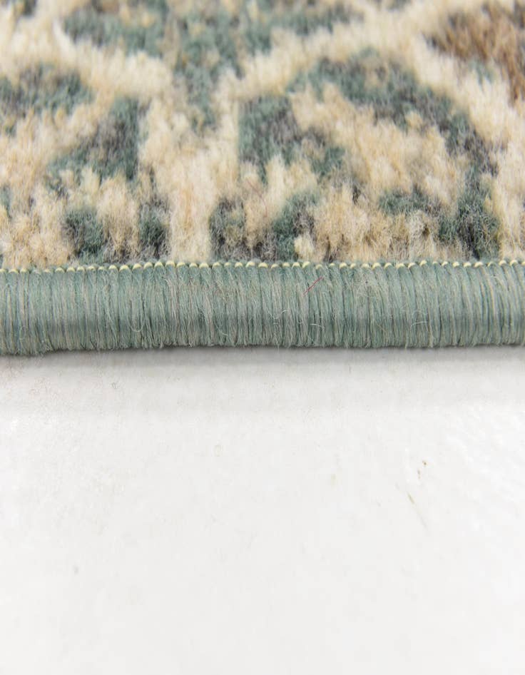 Detail image of  2' 6 x 10' Mojave Runner Rug